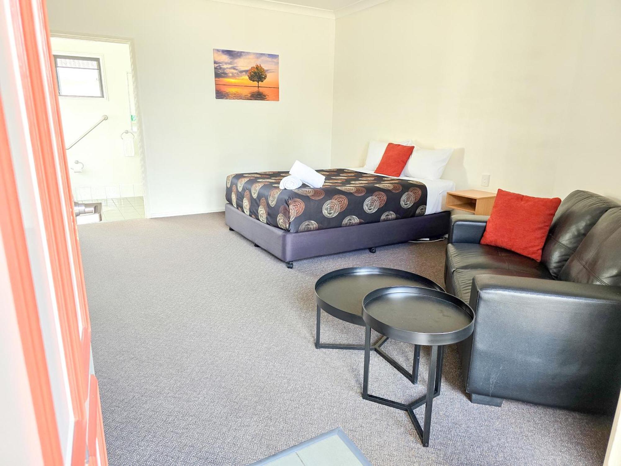 קינגארוי Ascot Lodge Motor Inn מראה חיצוני תמונה