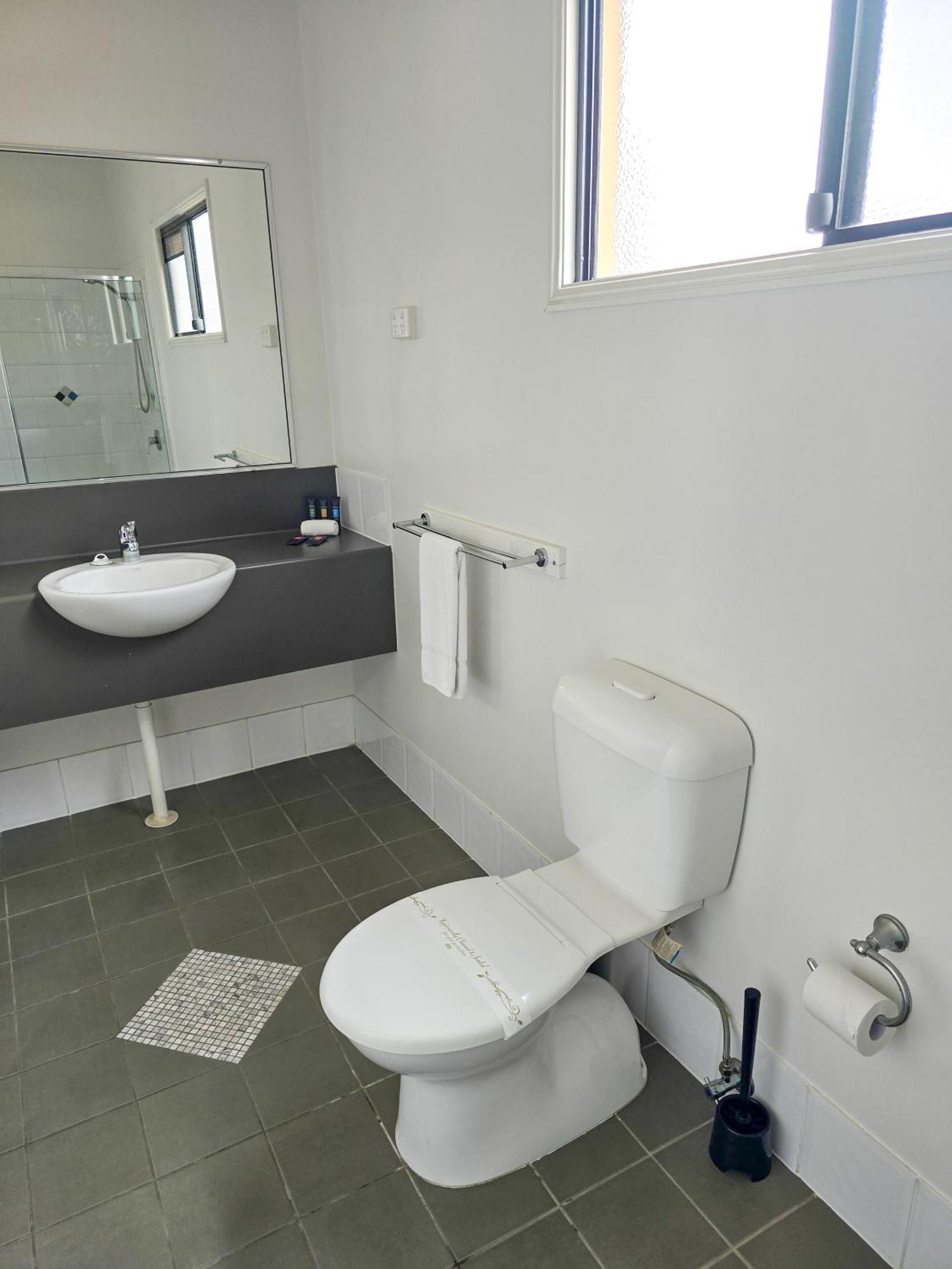 קינגארוי Ascot Lodge Motor Inn מראה חיצוני תמונה