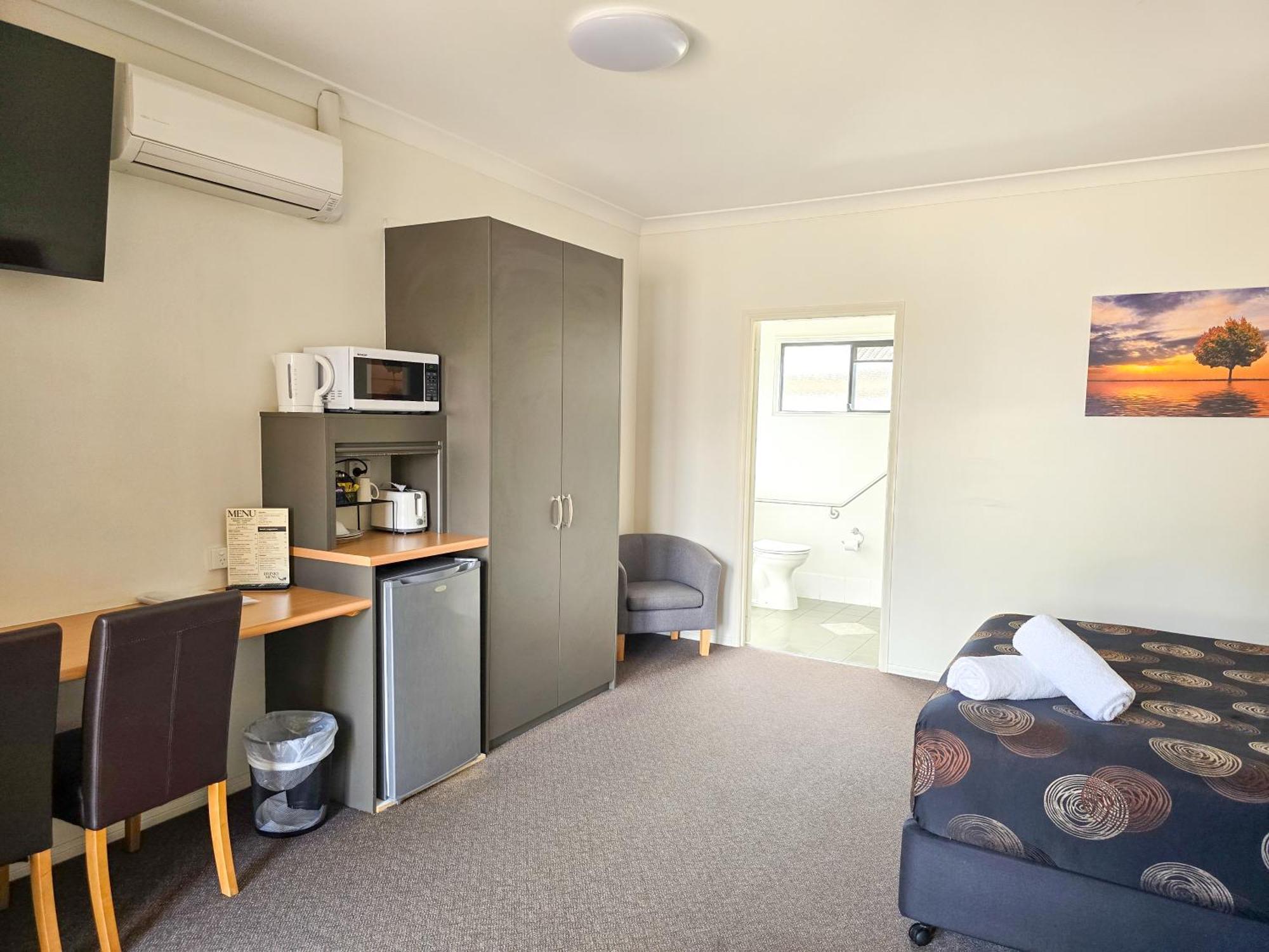 קינגארוי Ascot Lodge Motor Inn מראה חיצוני תמונה