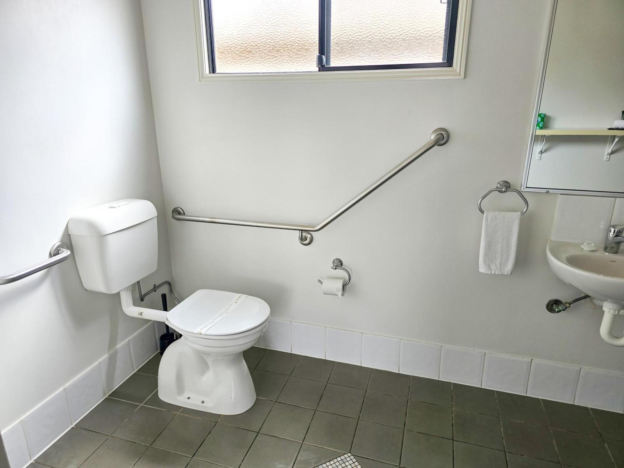 קינגארוי Ascot Lodge Motor Inn מראה חיצוני תמונה