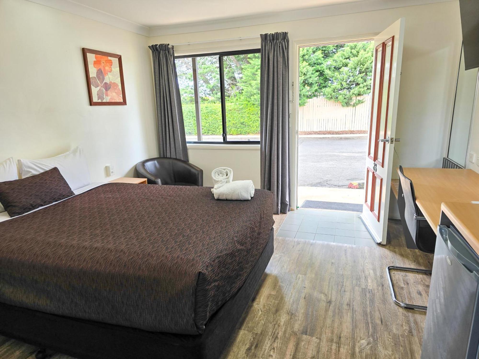 קינגארוי Ascot Lodge Motor Inn מראה חיצוני תמונה