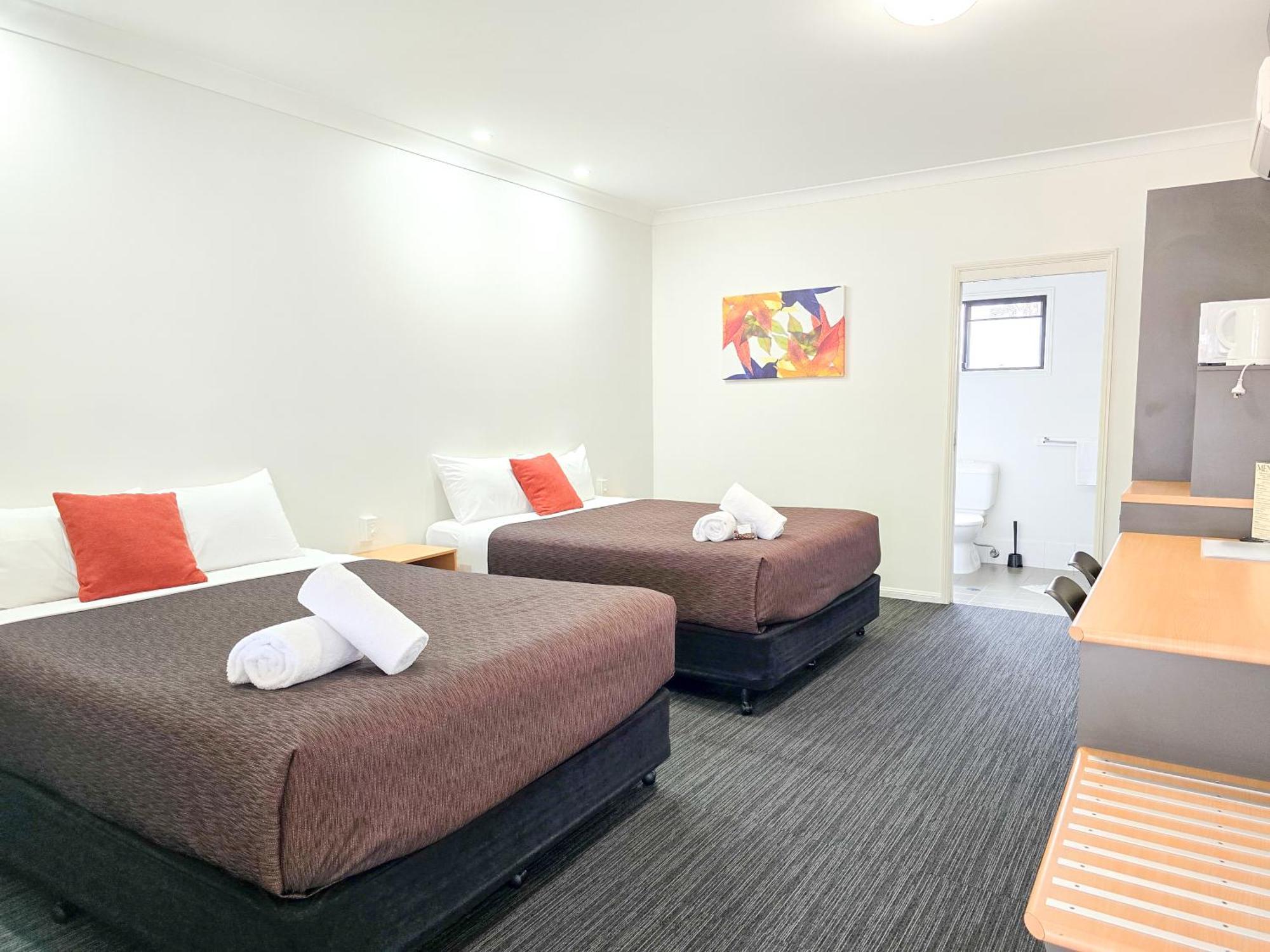 קינגארוי Ascot Lodge Motor Inn מראה חיצוני תמונה